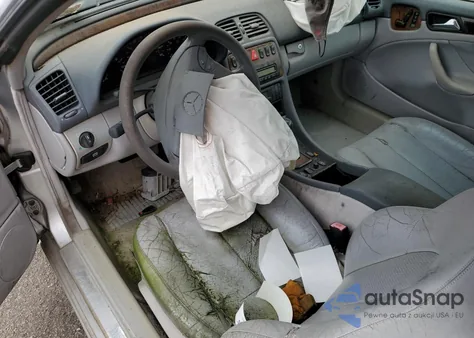 2001 Mercedes-Benz Clk 320 from USA, damaged, VIN WDBLK65G21T069416